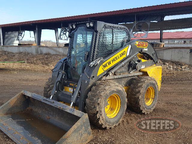 2014 New Holland L223_0.jpg